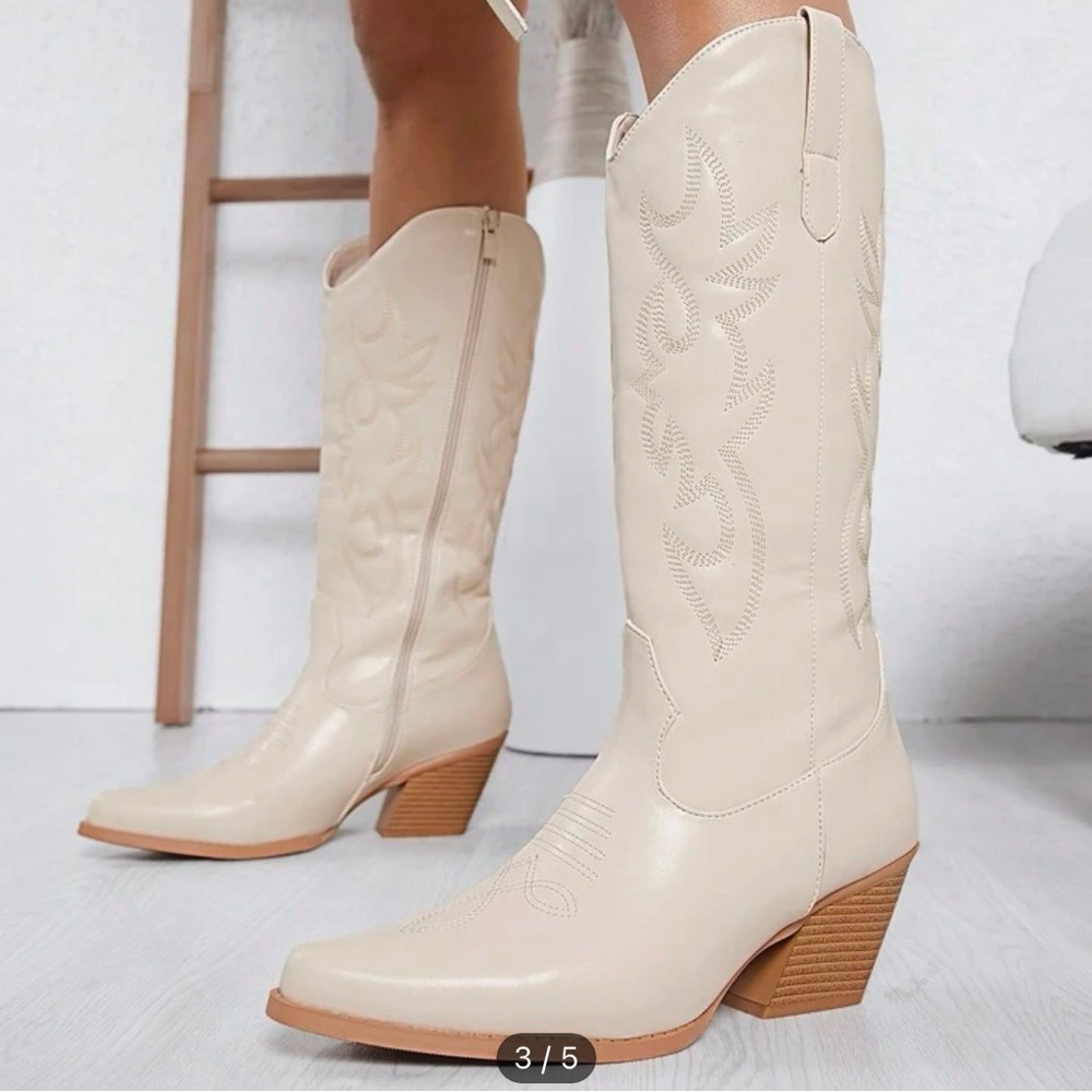 7.5 woman. Shein western boots. Never worn.